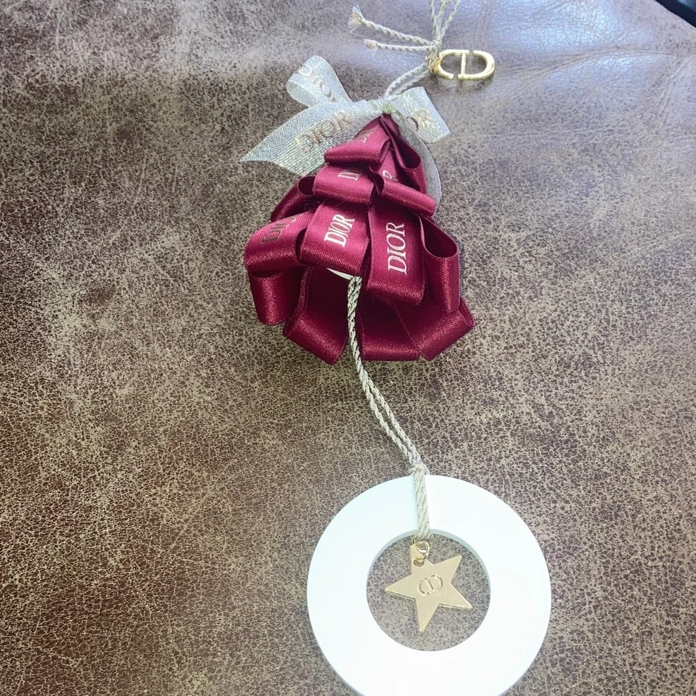 Dior Festive Red Ribbon ornament 🔥❤️ LIMITED EDITION - Picture 5 of 5